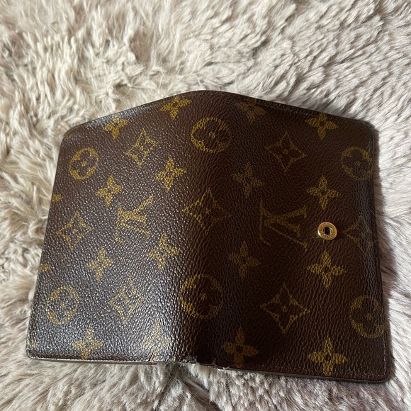 LV monogram kiss-locked wallet - Picture 5 of 10